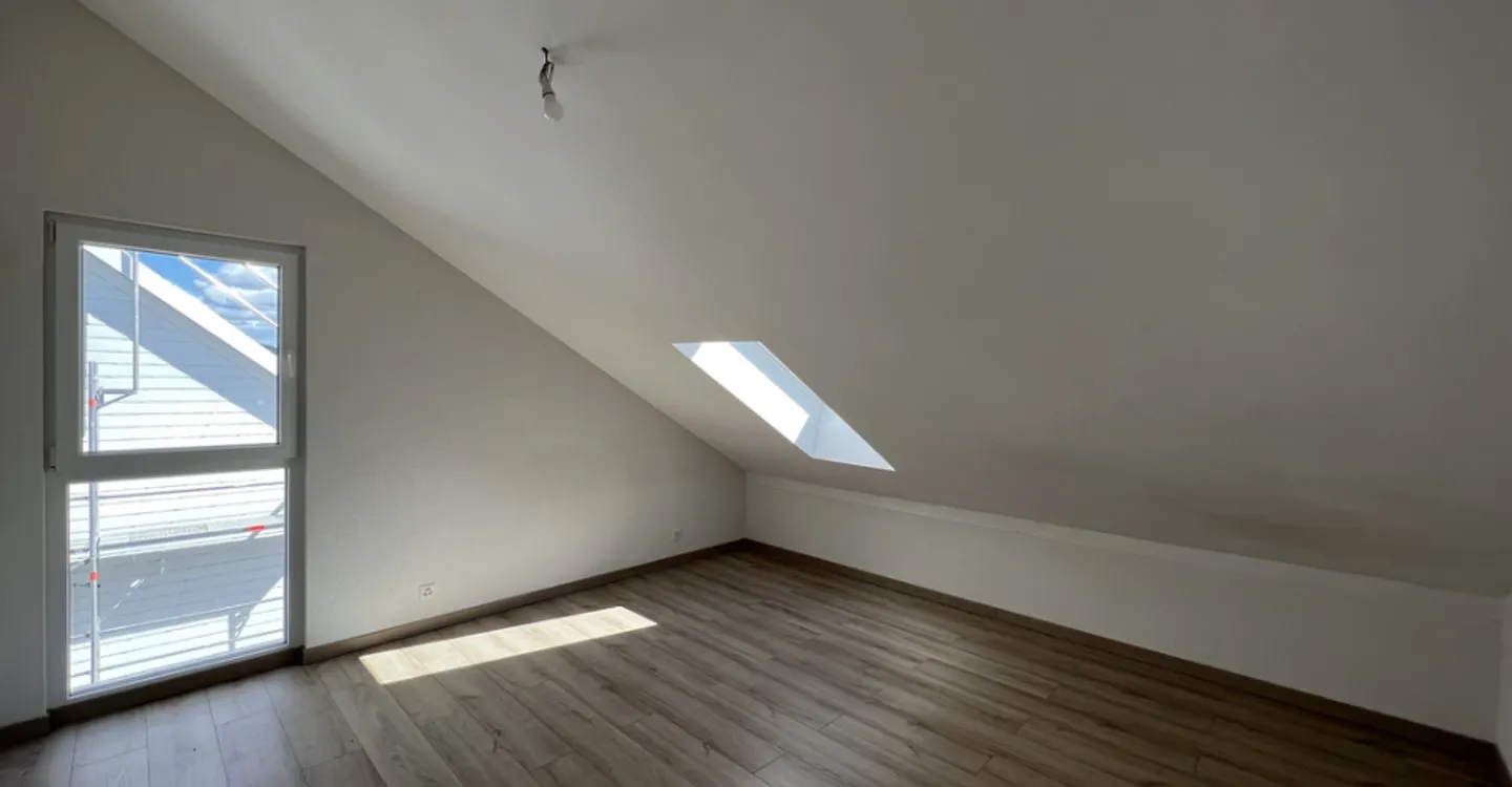 Modernes Apartment mit Terrassen - Foto 8 von 11