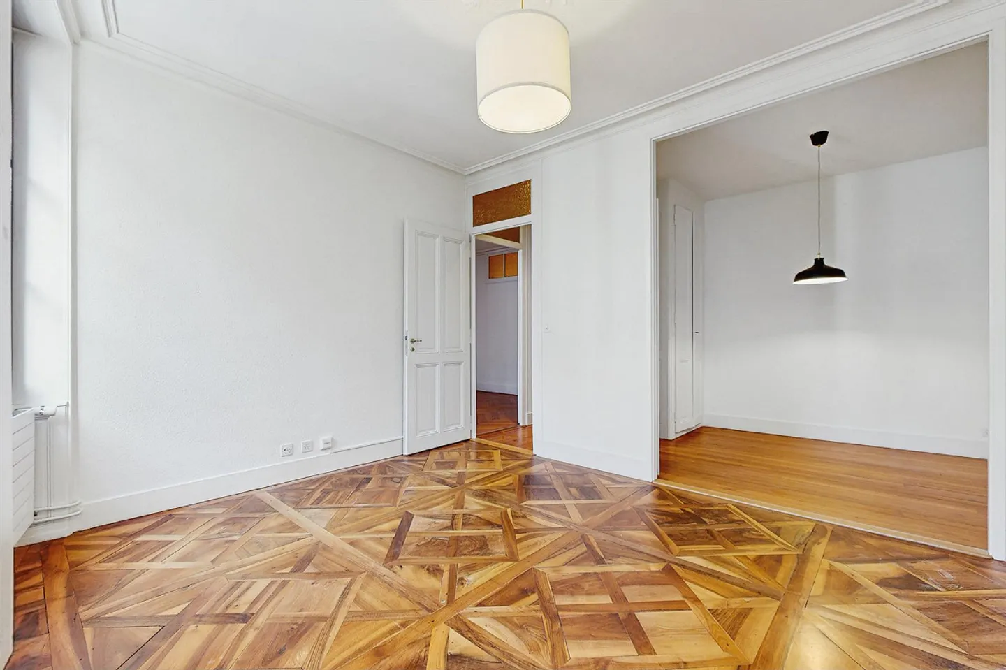 Splendid apartment in the heart of Geneva - Photo 3 of 13