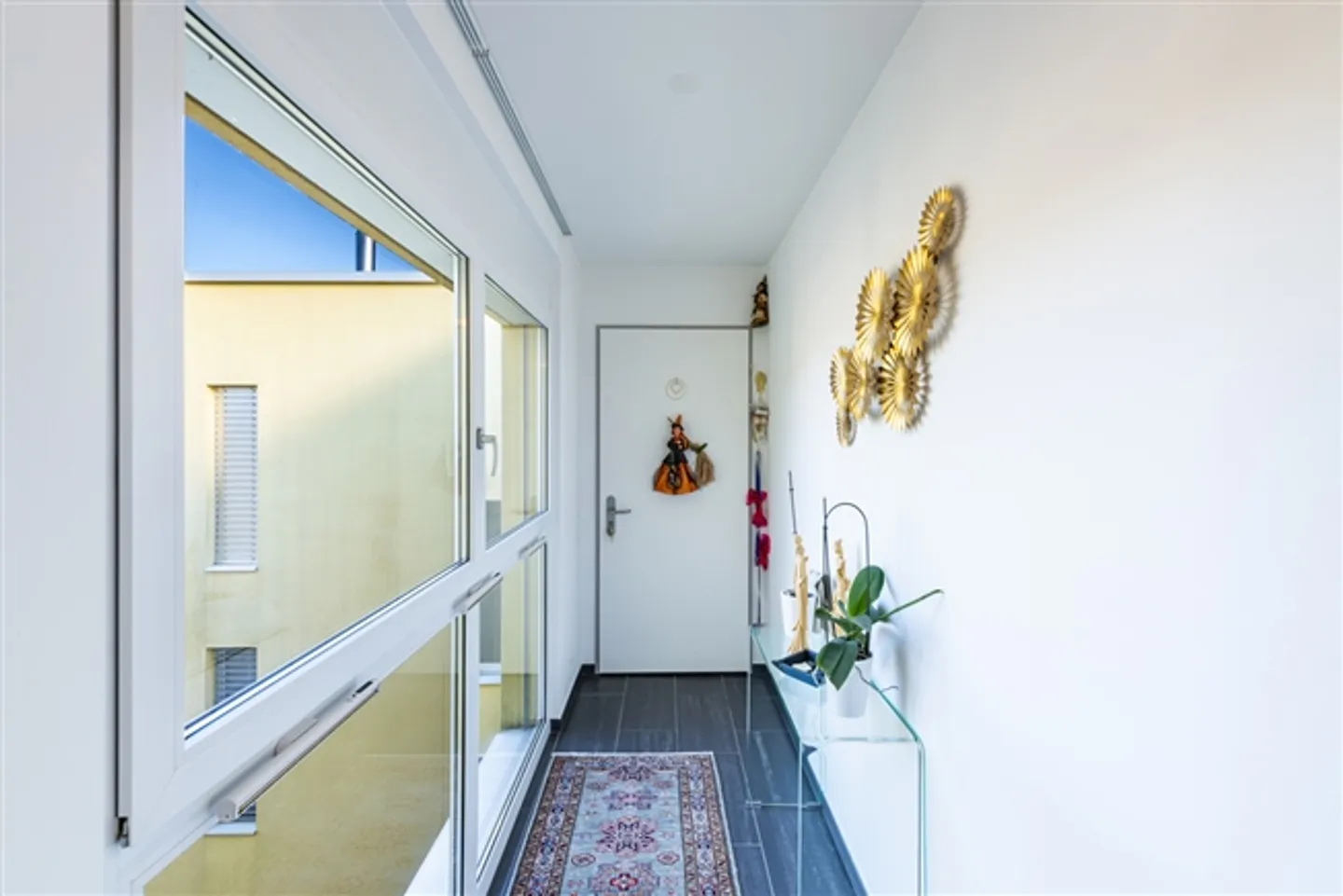 «Geräumiges 4,5-Zimmer-Penthouse in der Stadt» - Foto 5 von 12