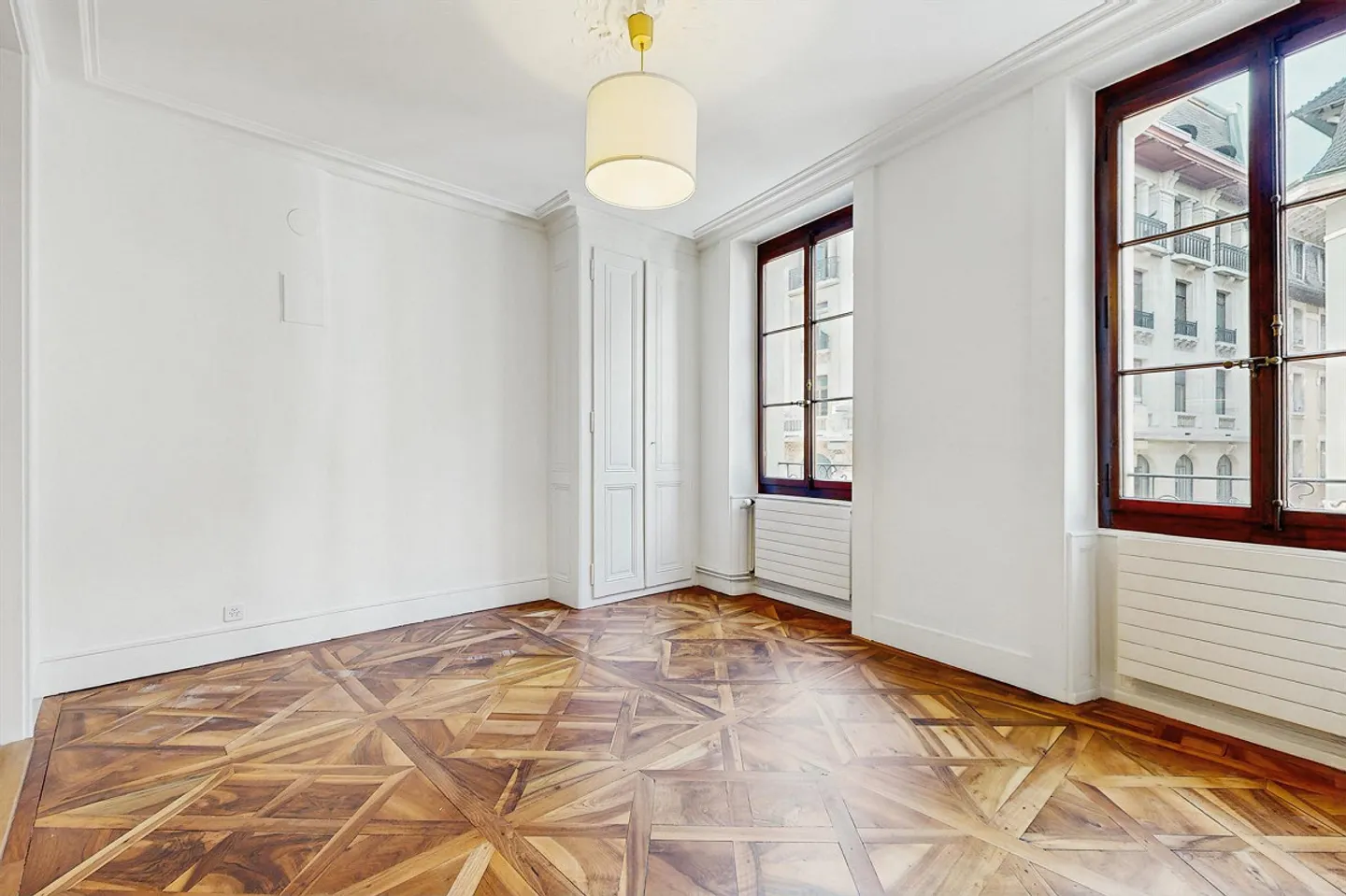 Splendid apartment in the heart of Geneva - Photo 2 of 13