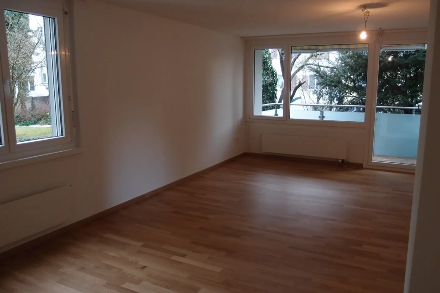 Charming 2.5-Room Apartment - Photo 2 of 7