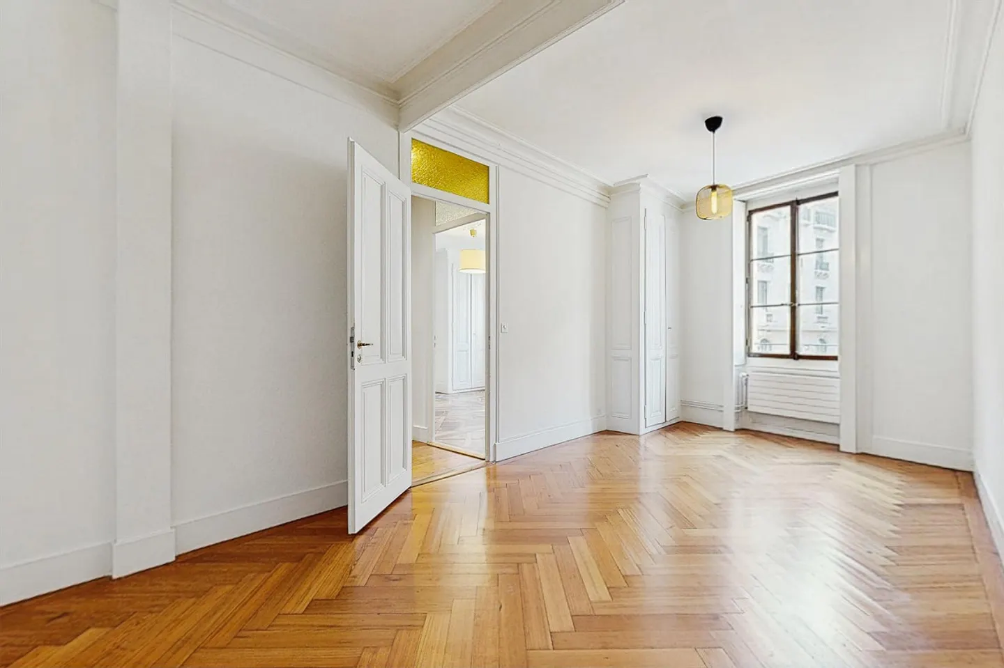 Splendid apartment in the heart of Geneva - Photo 8 of 13
