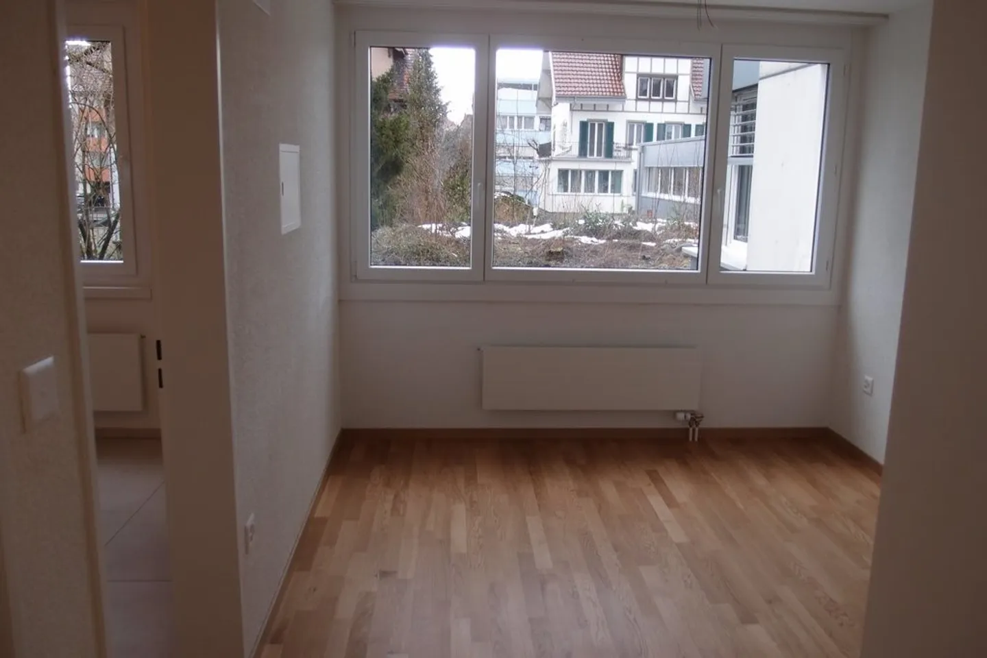 Charming 2.5-Room Apartment - Photo 3 of 7