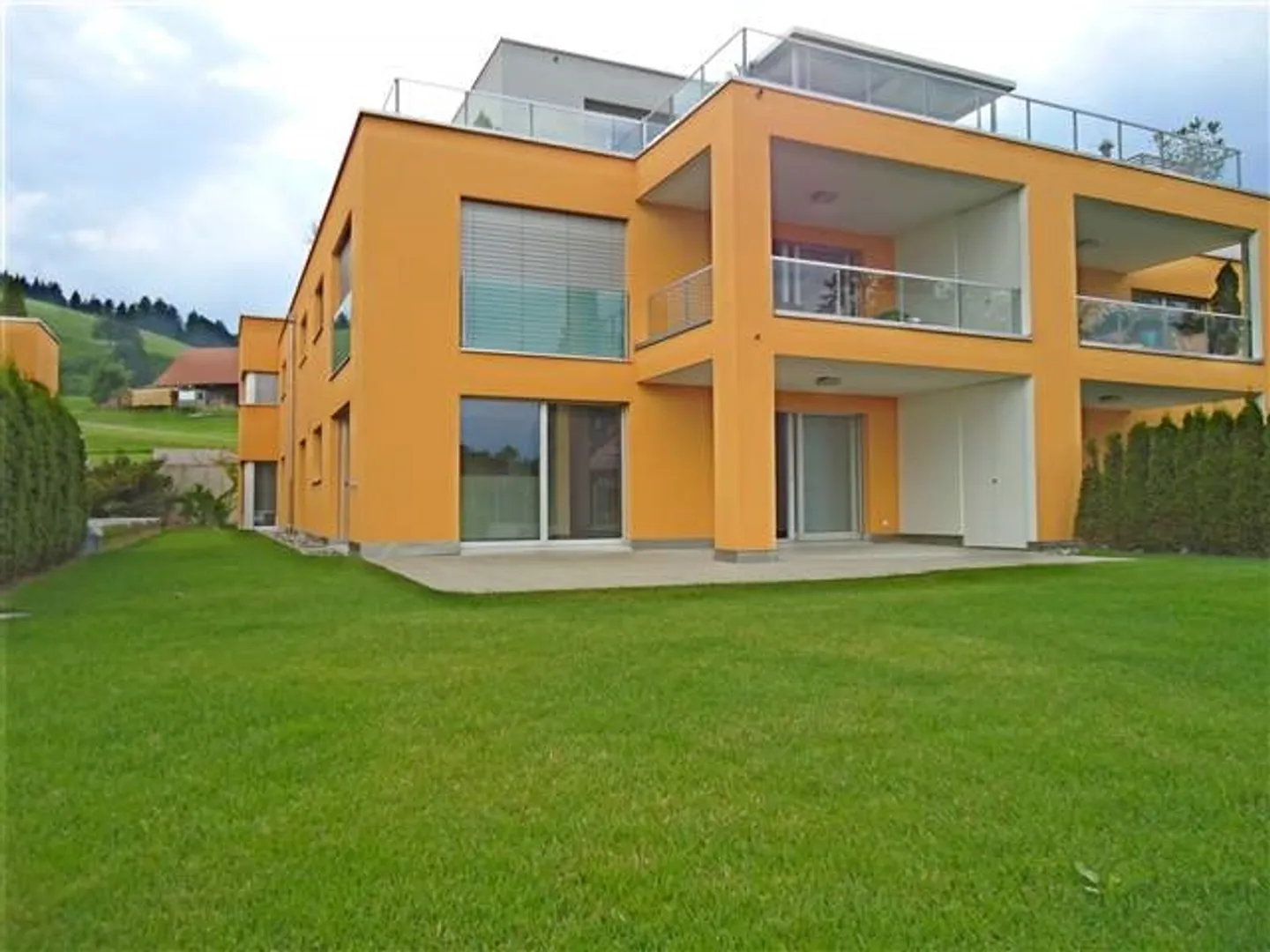 Modernes Gartenapartment - Foto 1 von 10