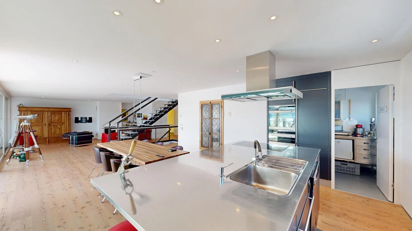 Vivere in una posizione privilegiata – casa affascinante con vista panoramica sul lago di Sempach - Foto 10 di 25