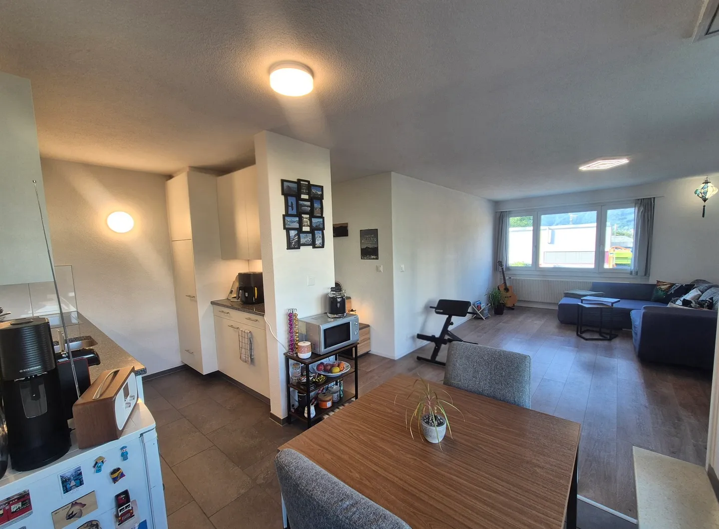 Appartement Charmant avec Vue sur le Lac - Photo 1 sur 5