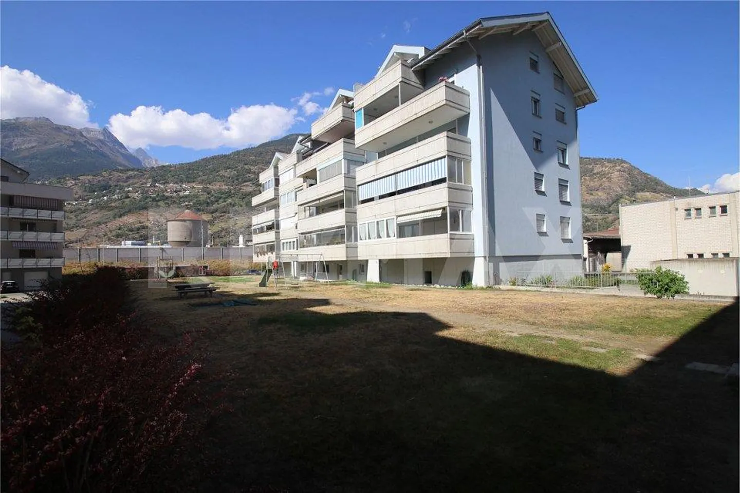 Grosszügige Duplexwohnnung 3./4. Etage - Foto 2 von 13