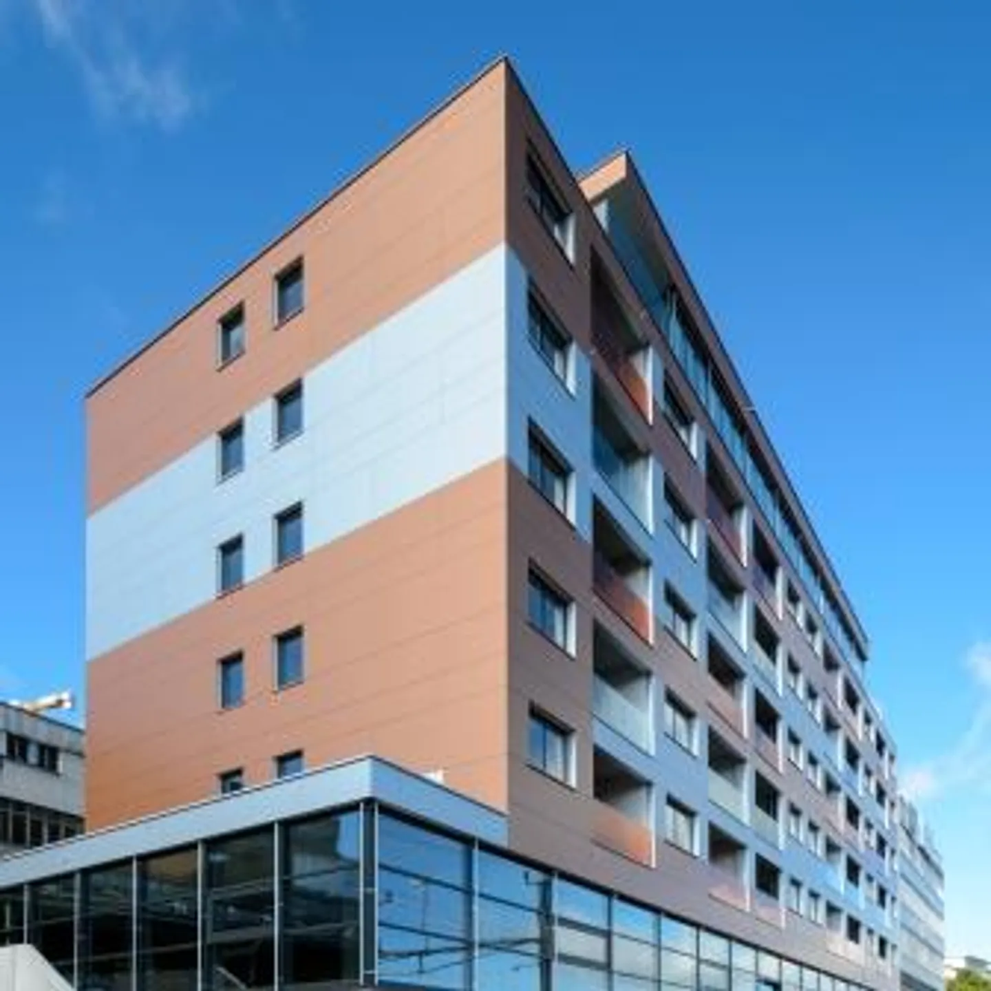 Modernes Apartment mit Seesicht - Foto 1 von 6