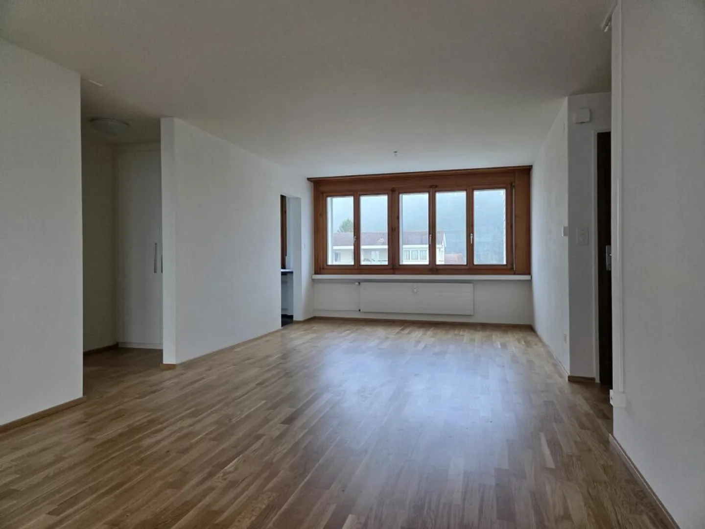 schöne 3.5 Zimmer-Wohnung an ruhiger Lage - Foto 5 von 10