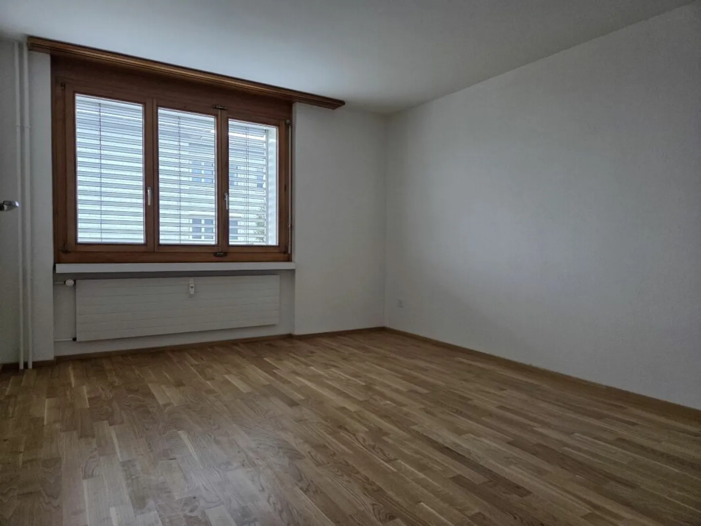 schöne 3.5 Zimmer-Wohnung an ruhiger Lage - Foto 6 von 10