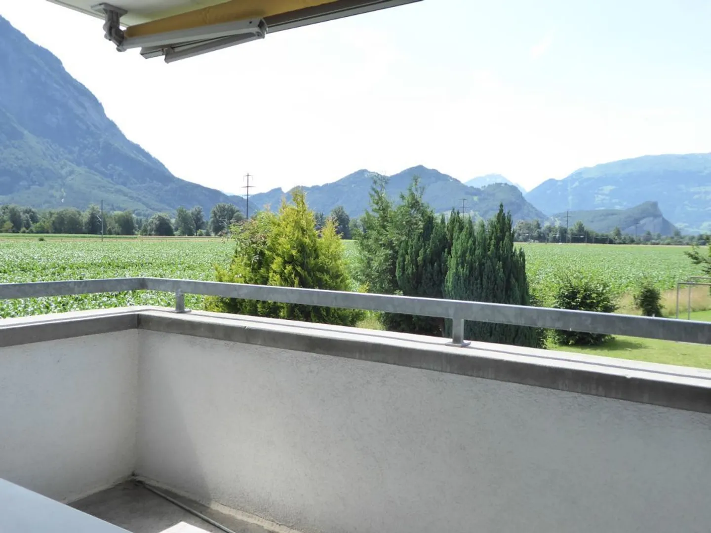 schöne 3.5 Zimmer-Wohnung an ruhiger Lage - Foto 9 von 10