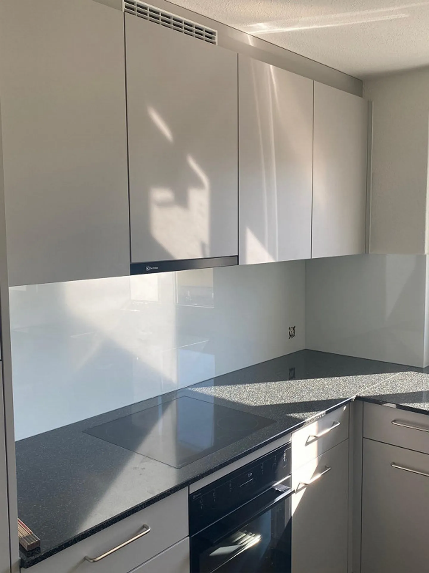 Bella appartamento di 3 stanze nel centro di Bottighofen - Foto 6 di 14