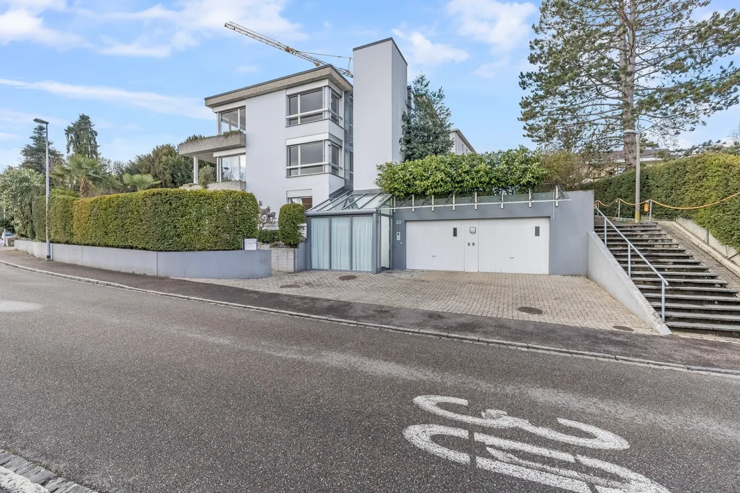 Charmante maison familiale à Binningen - Photo 1 sur 35