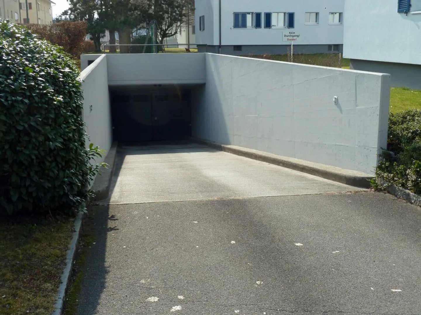 Tiefgaragenplatz Nähe Kantonsspital - Foto 3 von 3