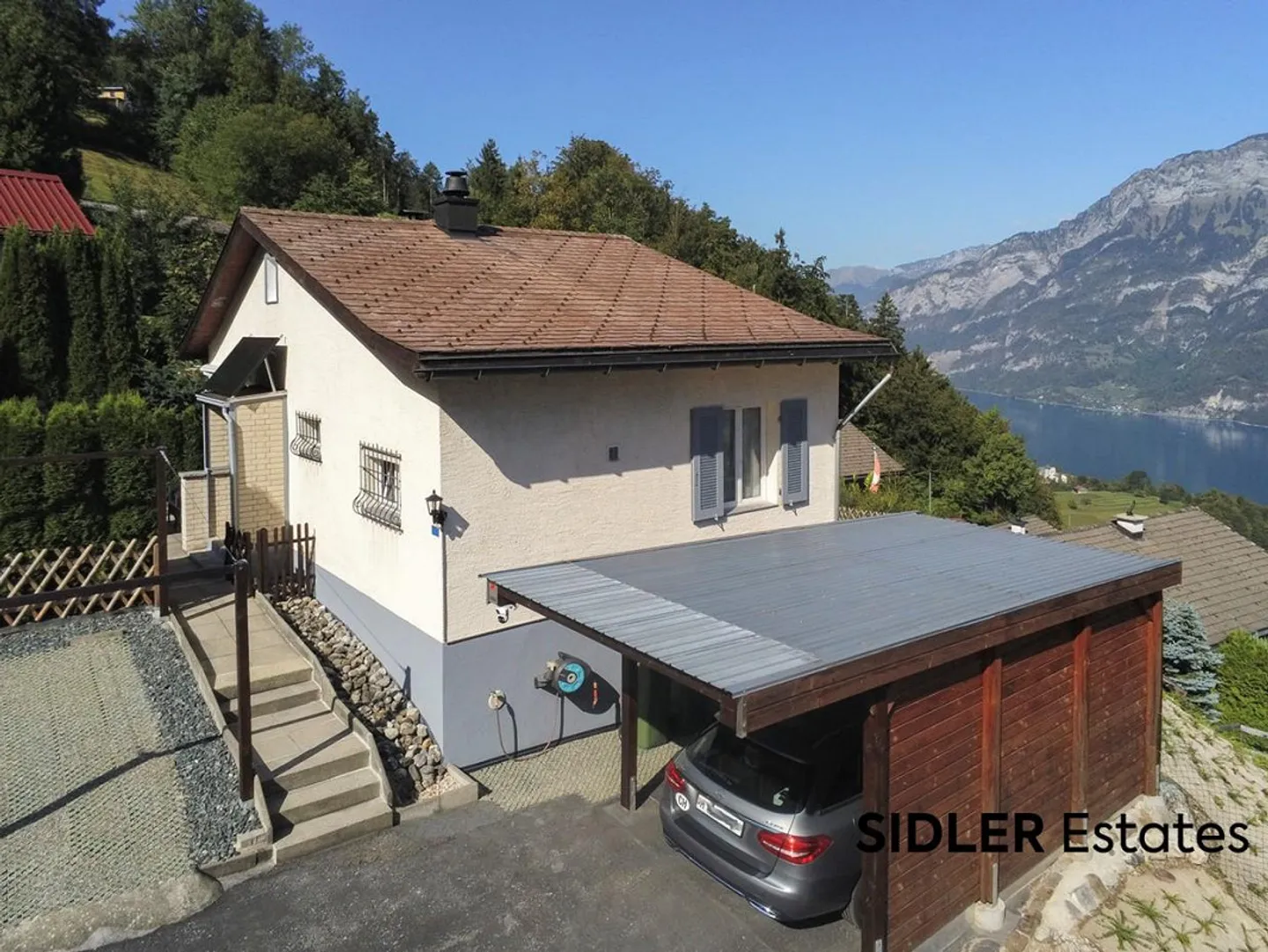 Renoviertes Haus mit Seesicht - Foto 1 von 13