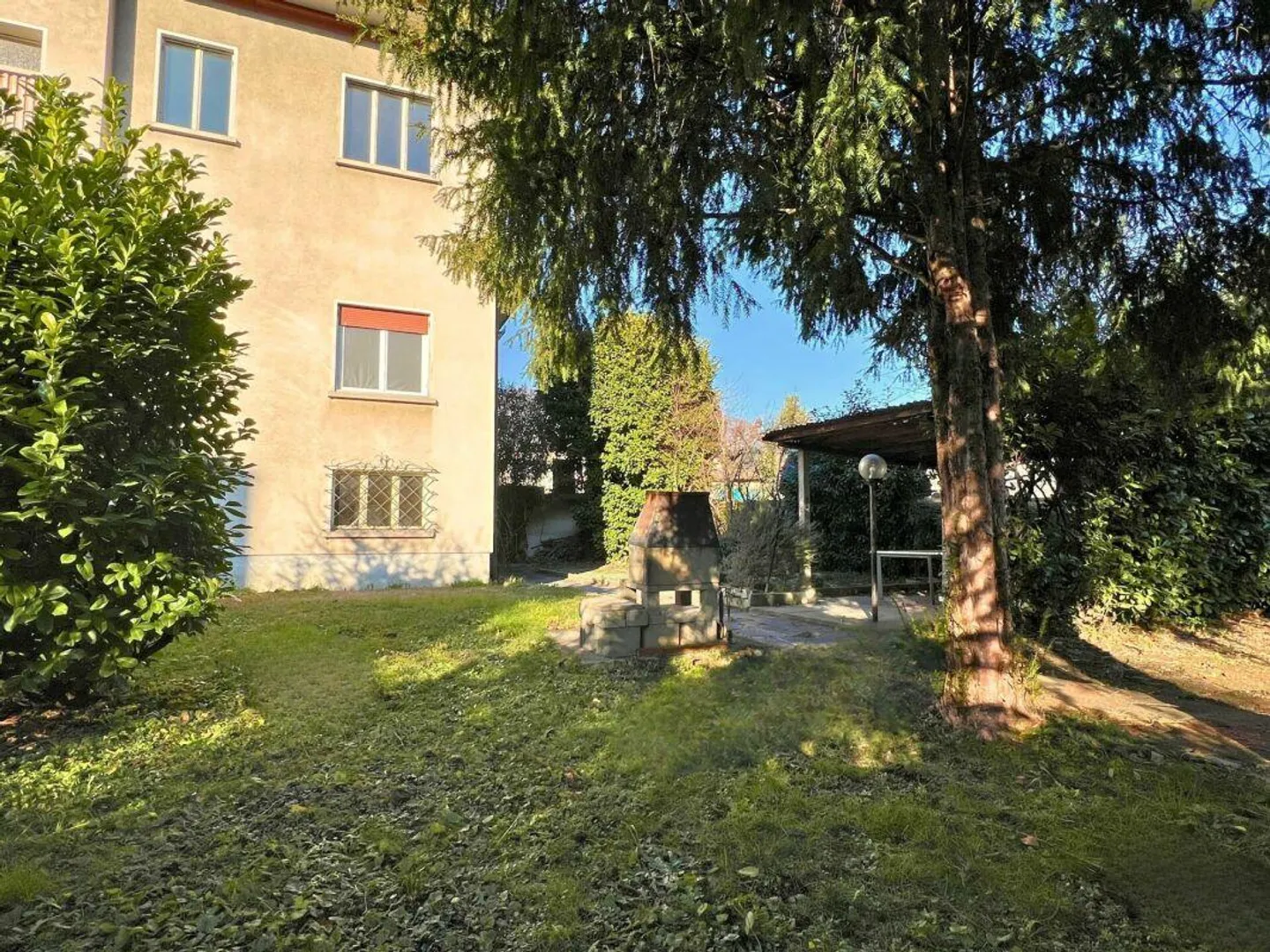 Geräumige Wohn- und Gewerbeimmobilie mit Garten - Foto 13 von 13