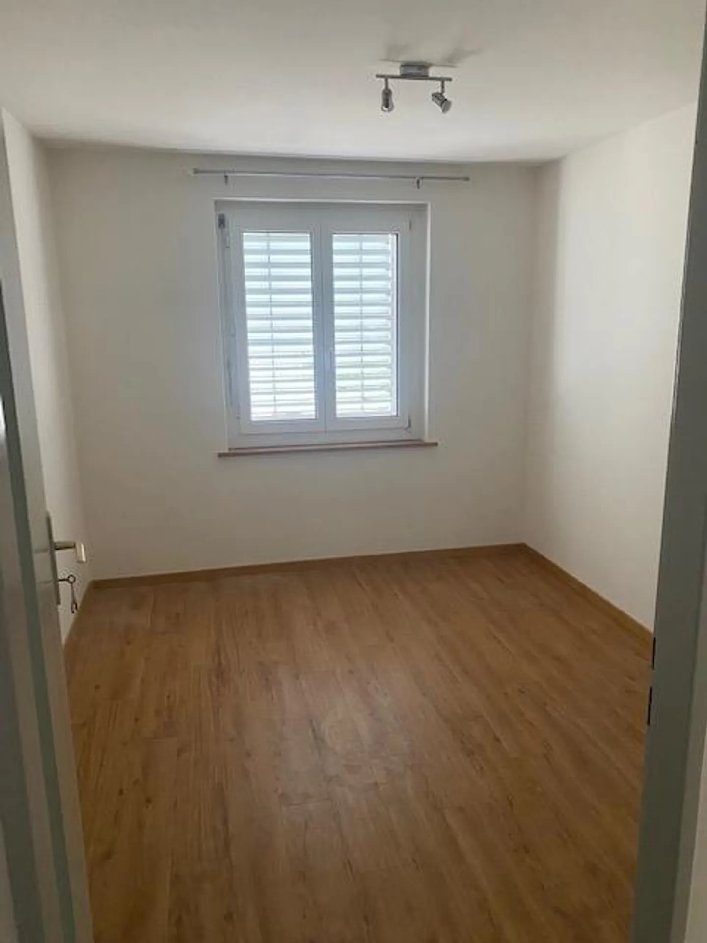 Bella appartamento di 3 stanze nel centro di Bottighofen - Foto 12 di 14