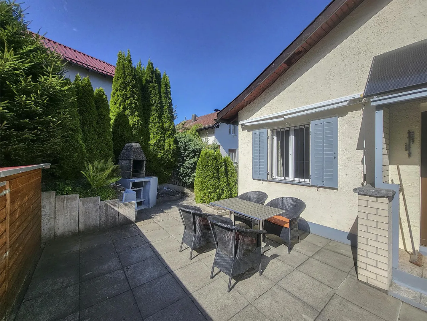 Renoviertes Haus mit Seesicht - Foto 9 von 13