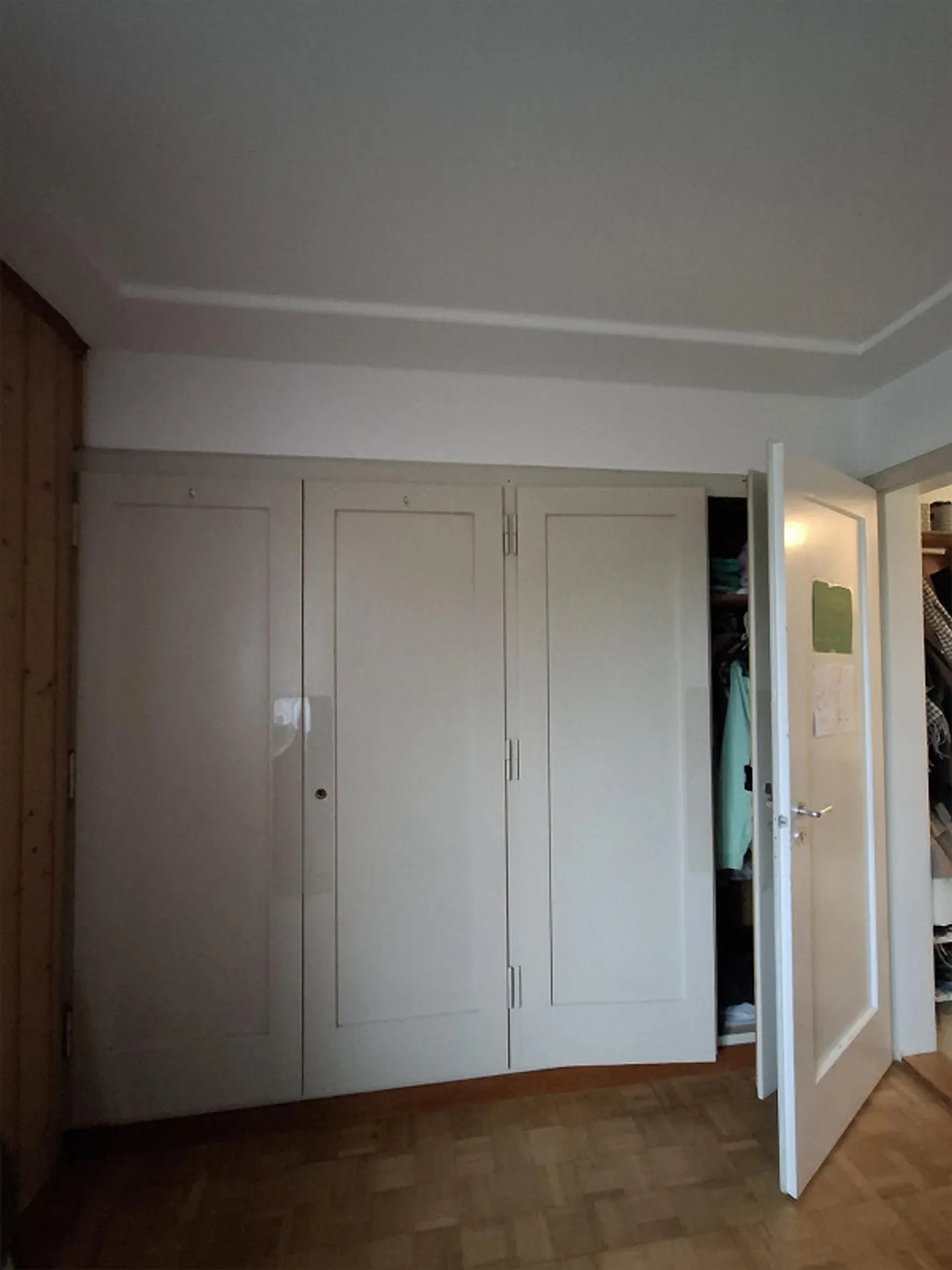 Affordable 3-Room Old Building Apartment - Photo 7 of 8