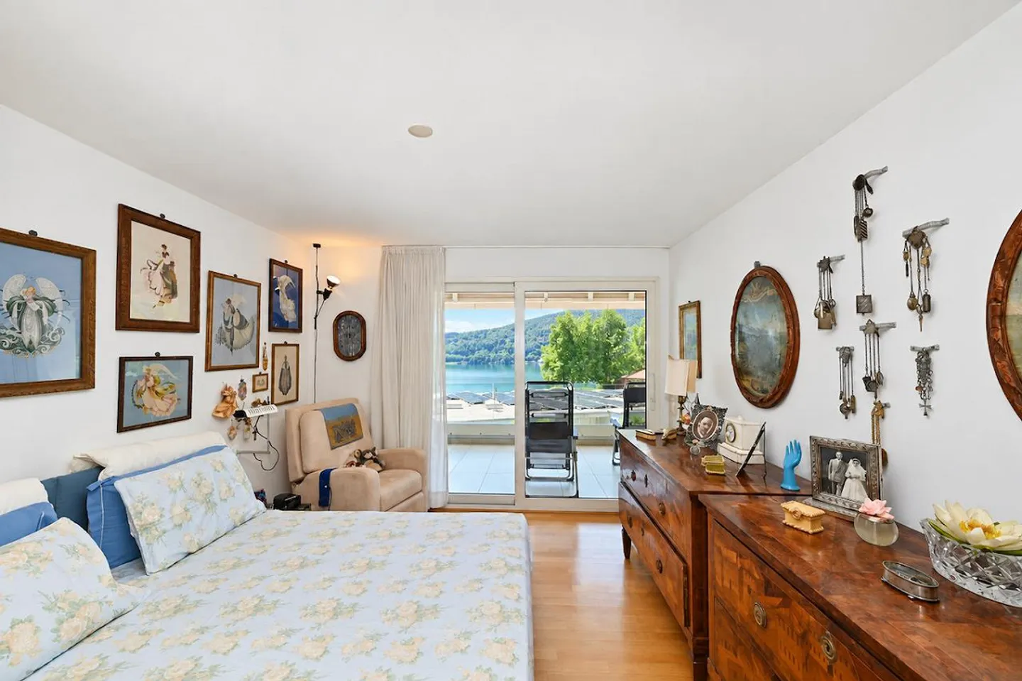 Raffiniertes Apartment mit Magnifichem Blick auf den Luganersee - Foto 10 von 18