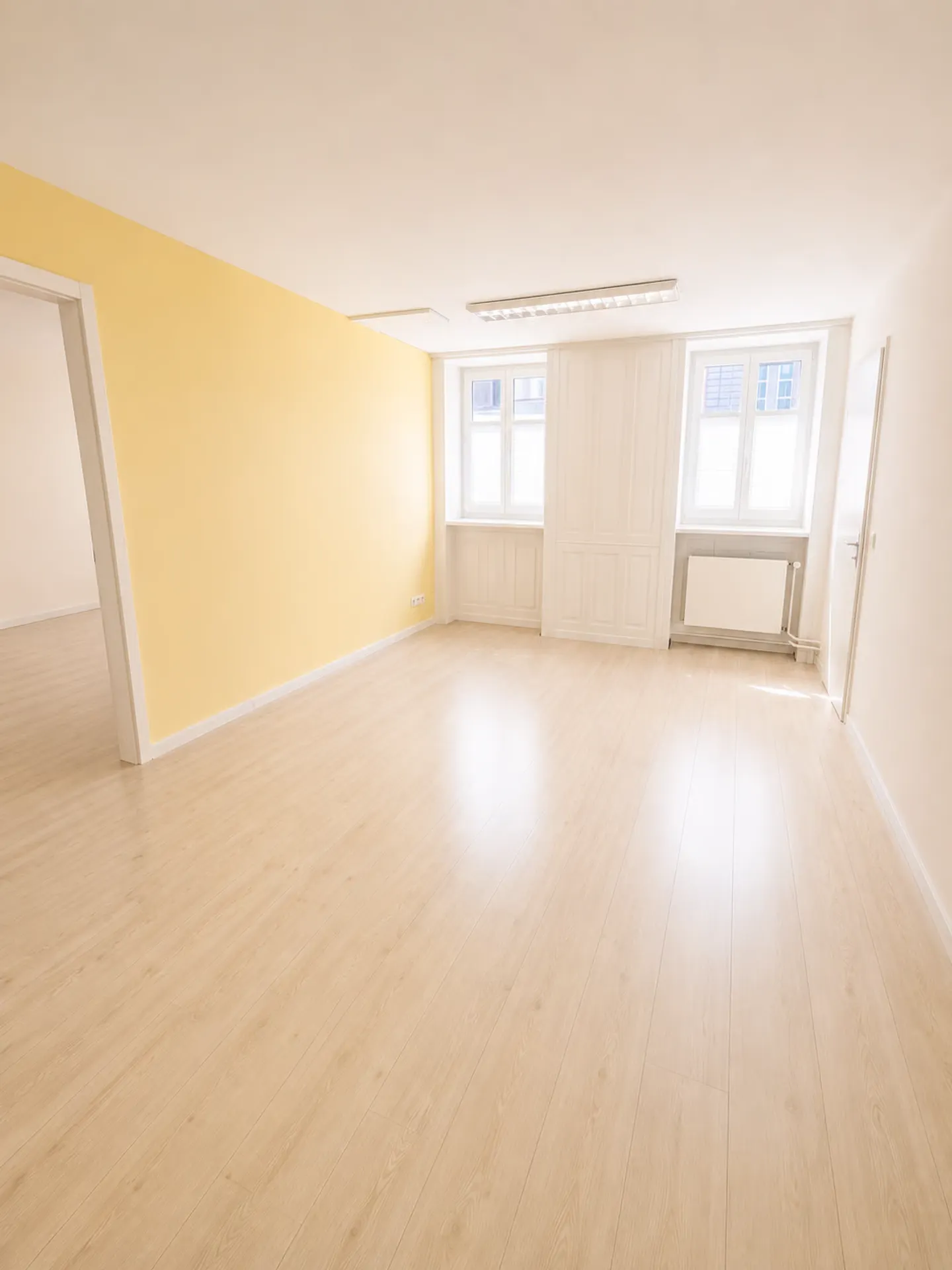 Bureau en emplacement privilégié – 83,55 m2 – limité jusqu'au 30.06.2027 - Photo 6 sur 9