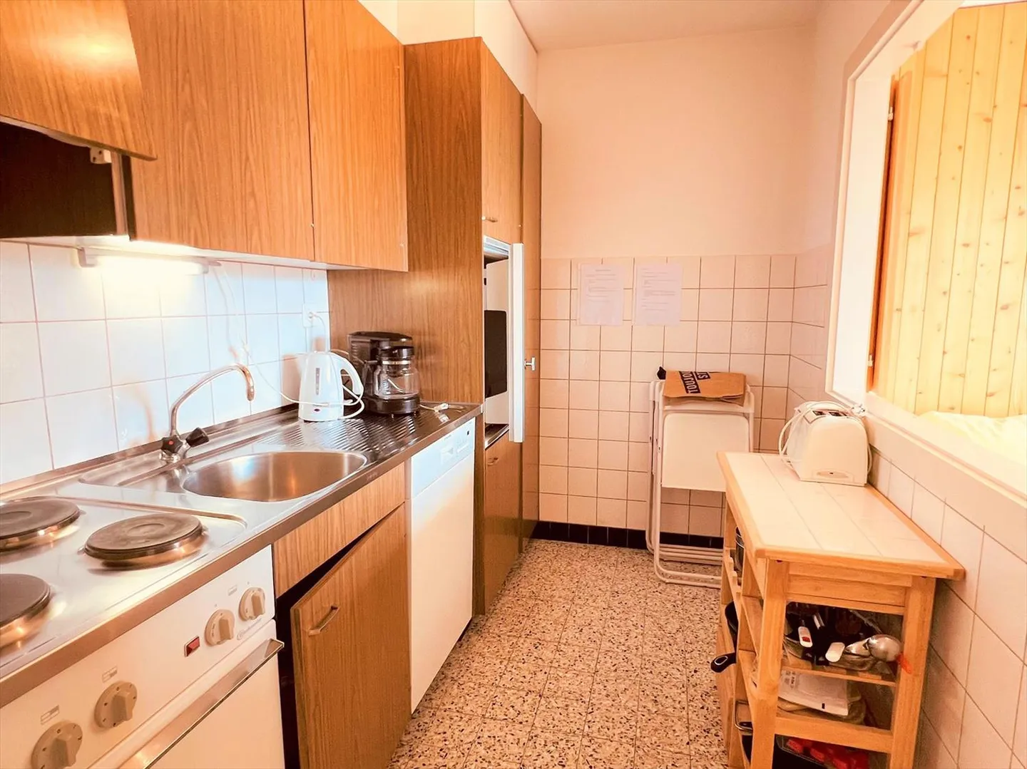 Zur Saison: Prächtiges 2.5-Zimmer-Wohnung – Geräumig und Hell – Gut gelegen – Schöne Aussicht – Ruhige Lage - Foto 4 von 13