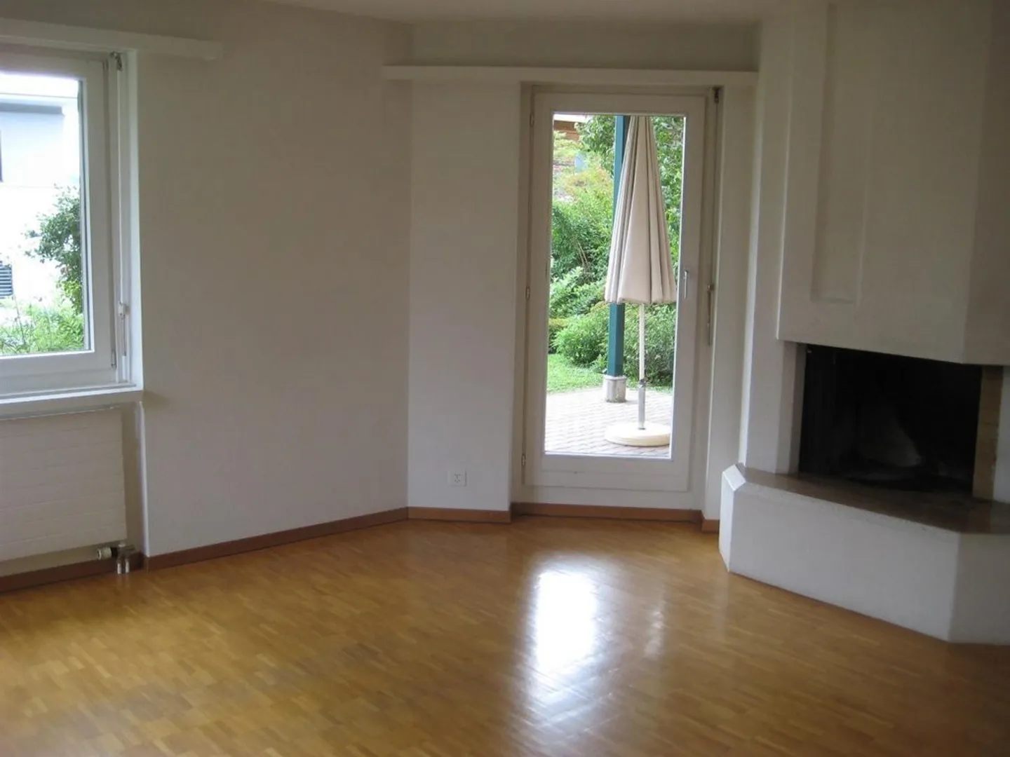 Spacious 4.5-Room Apartment - Photo 3 of 8