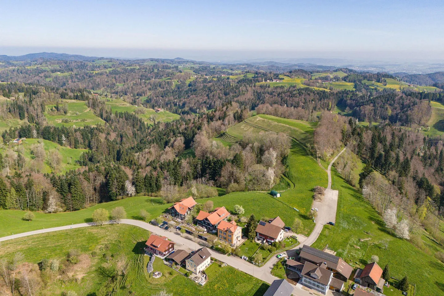 Il tuo rifugio nel verde - Casa bifamiliare con molto spazio - Foto 3 di 23