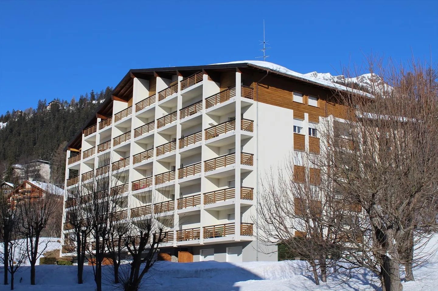 Zur Saison: Prächtiges 2.5-Zimmer-Wohnung – Geräumig und Hell – Gut gelegen – Schöne Aussicht – Ruhige Lage - Foto 12 von 13