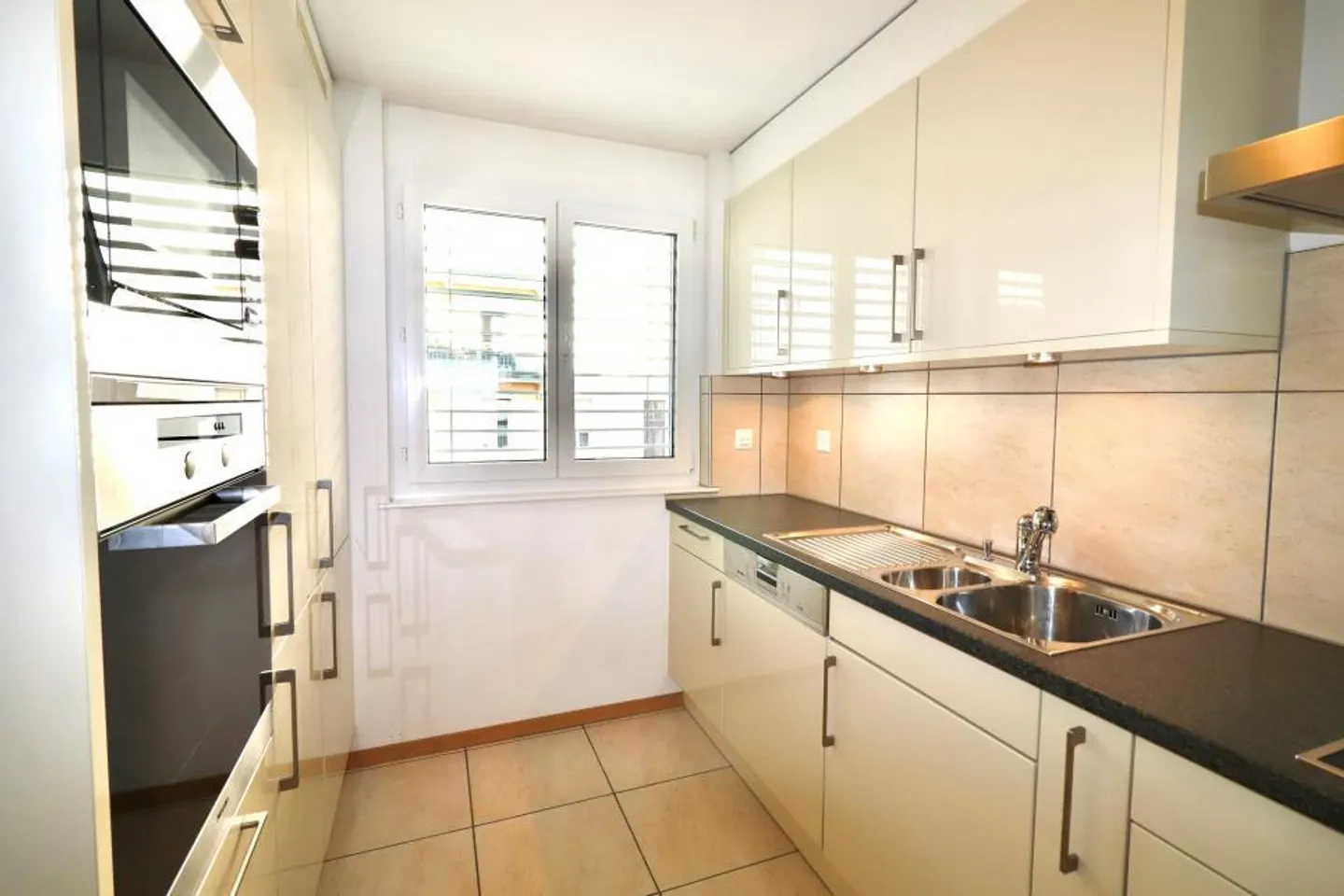 5.5 room apartment for rent in Montreux/Clarens - Photo 1 of 9