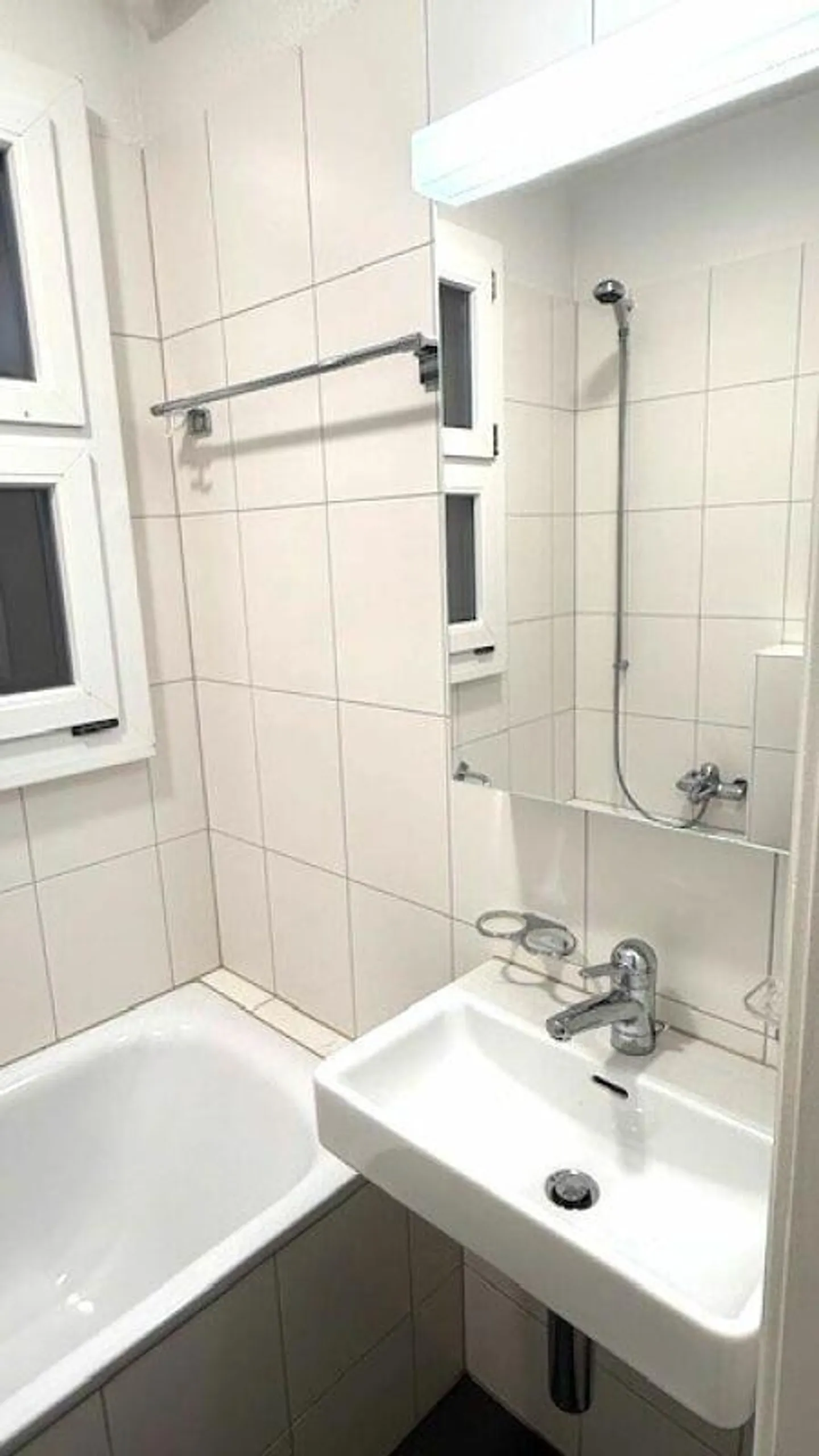 Appartamento 2 1/2 locali con 2 balconi e cucina moderna - Foto 7 di 12