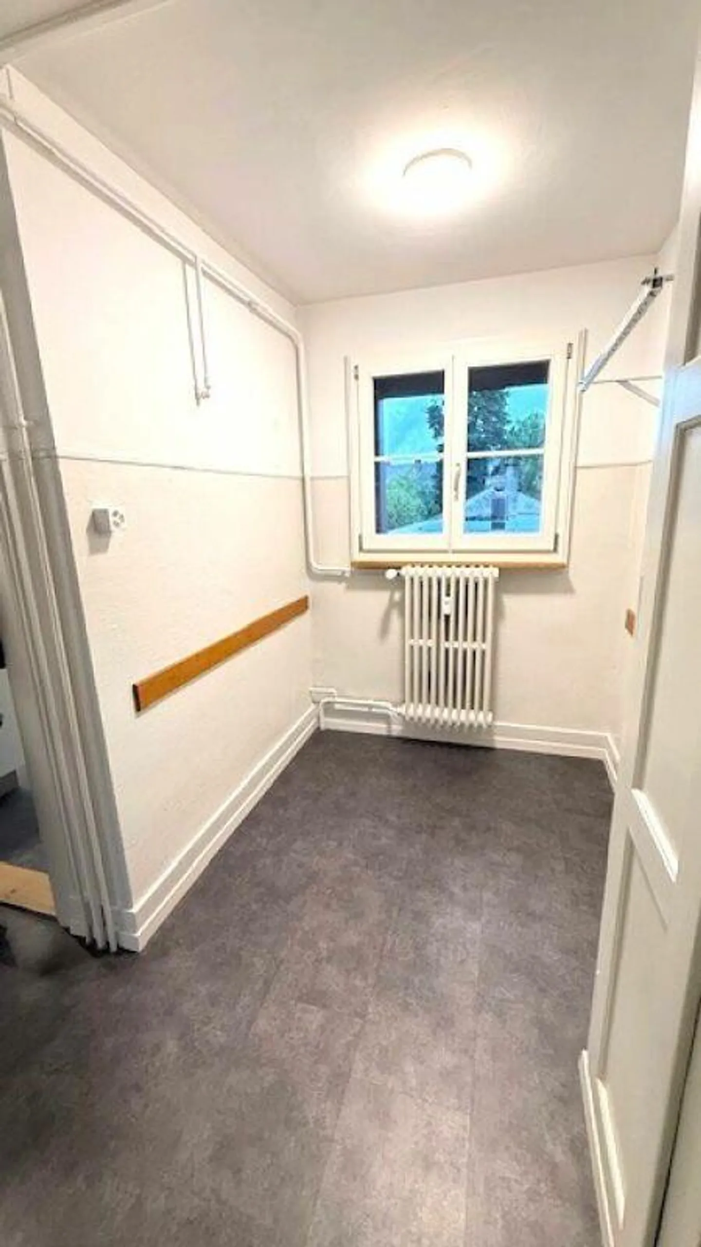 Appartamento 2 1/2 locali con 2 balconi e cucina moderna - Foto 11 di 12