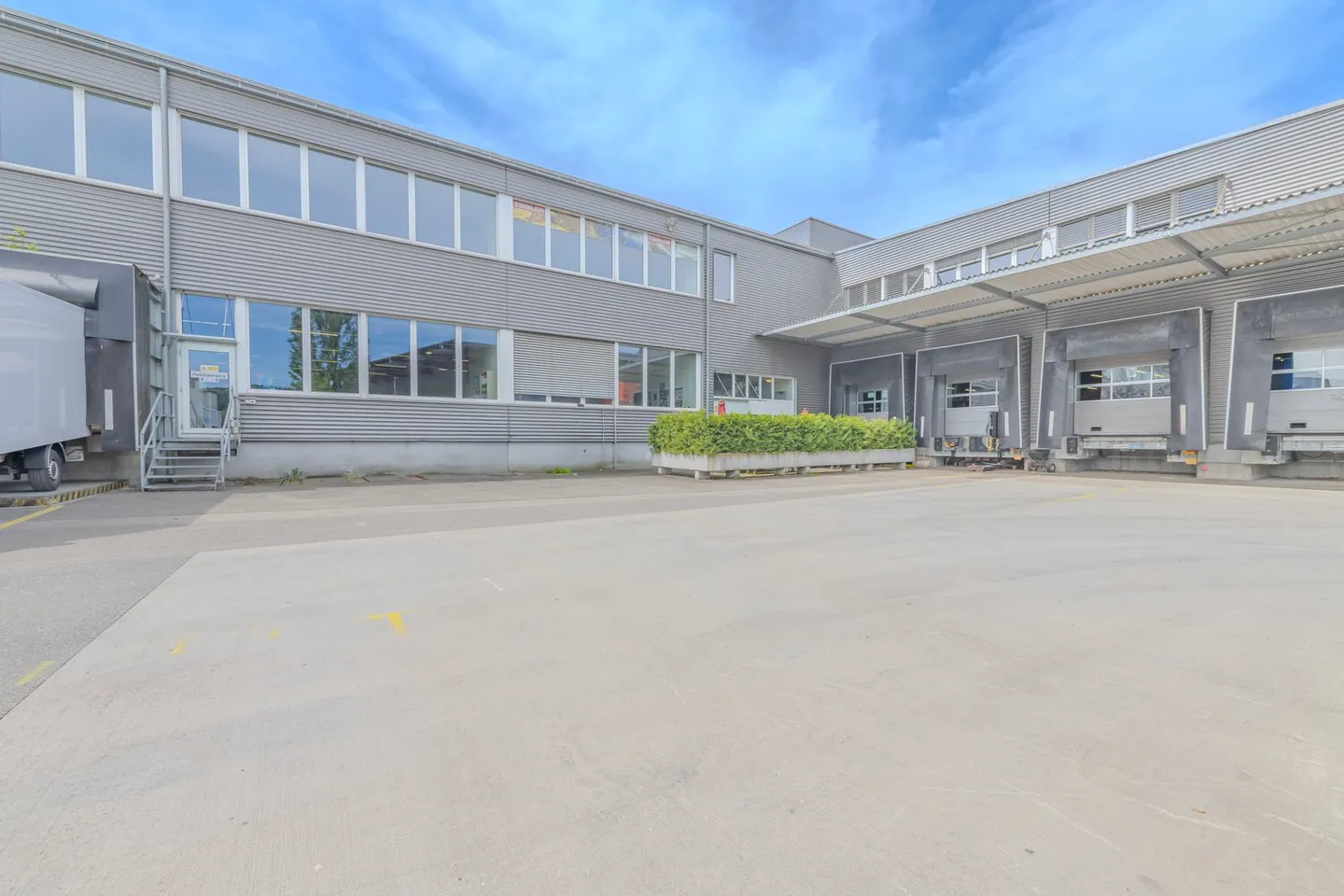 Ein Katzensprung von der Autobahn entfernt – 414 m² Bürofläche - Foto 6 von 13