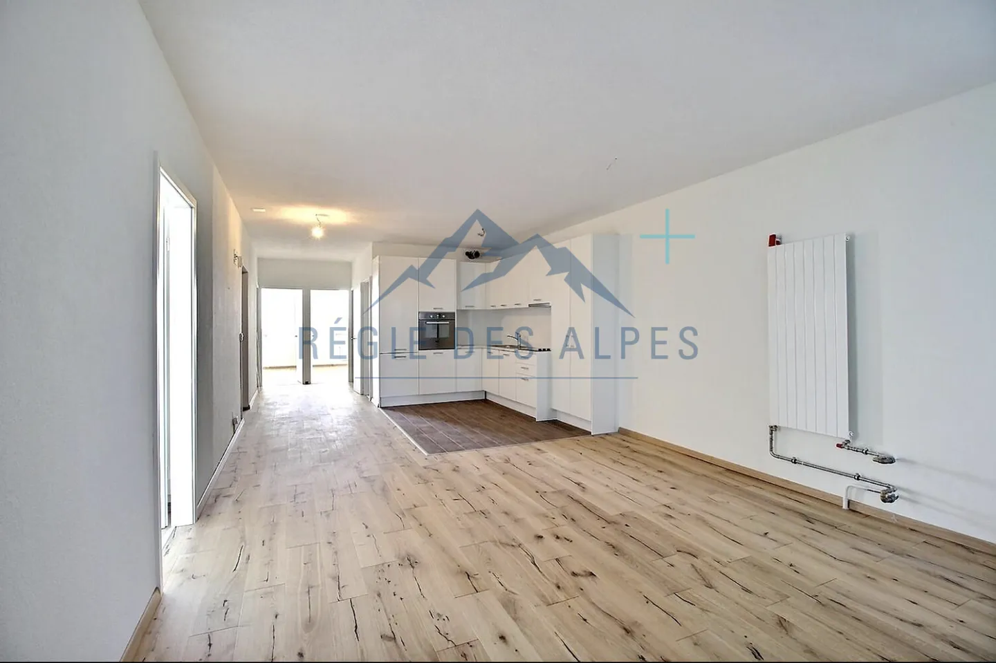 6 apartments for sale in a block | gross yield = 5.15% - Photo 5 of 12