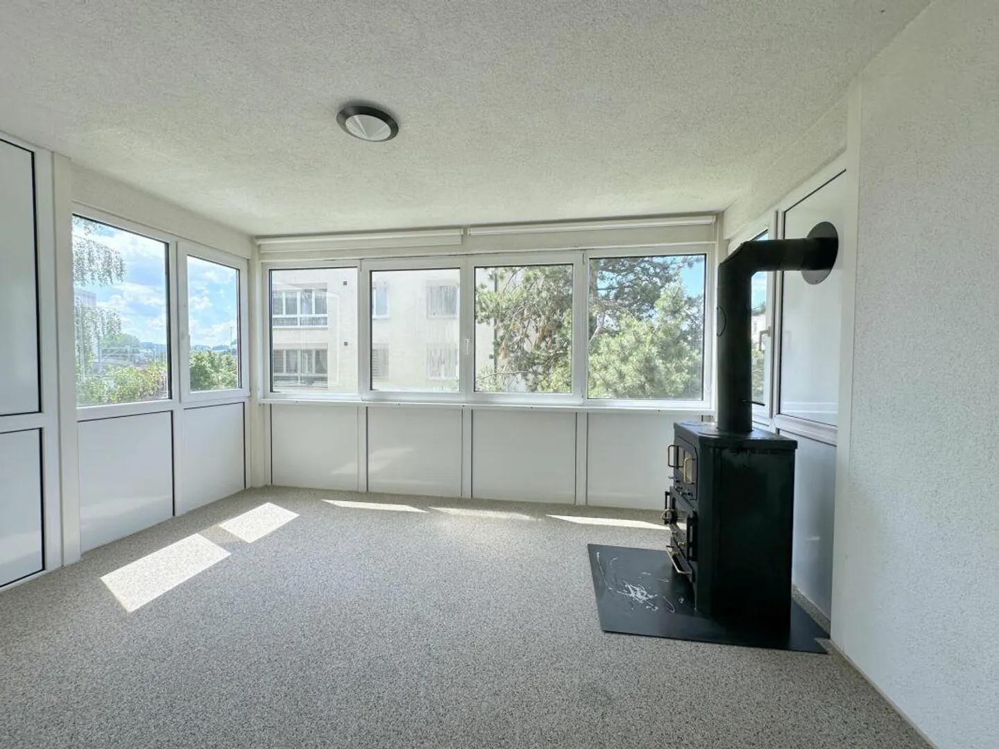 Bella appartamento di 3 stanze con grande giardino d'inverno - Foto 1 di 11