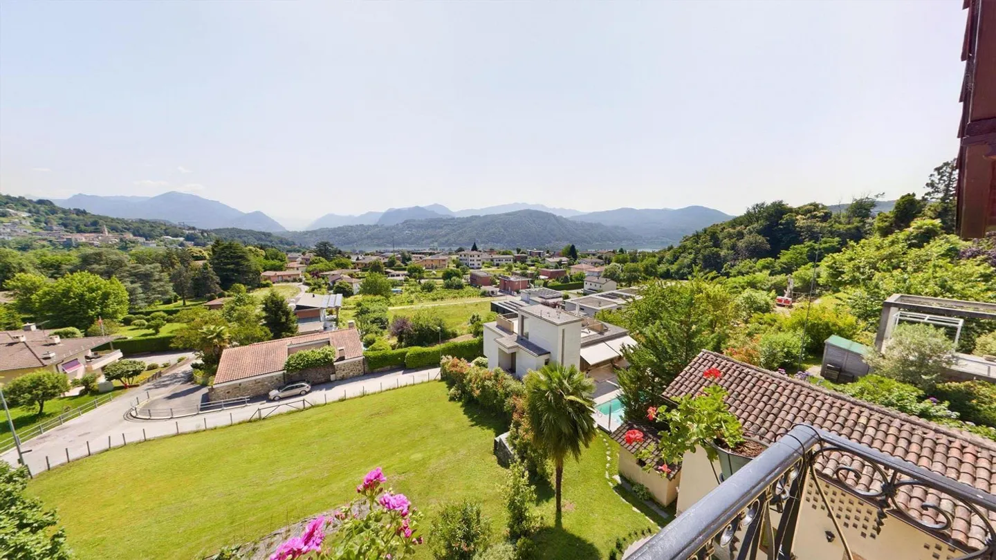 Résidence secondaire avec vue : rare villa tessinoise avec réserve foncière - Photo 1 sur 11