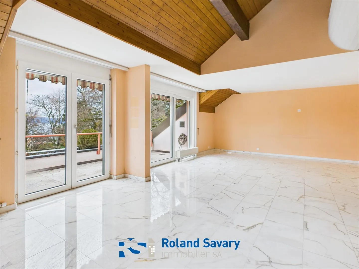 Pully 7.5 pièces en duplex - Photo 2 sur 13