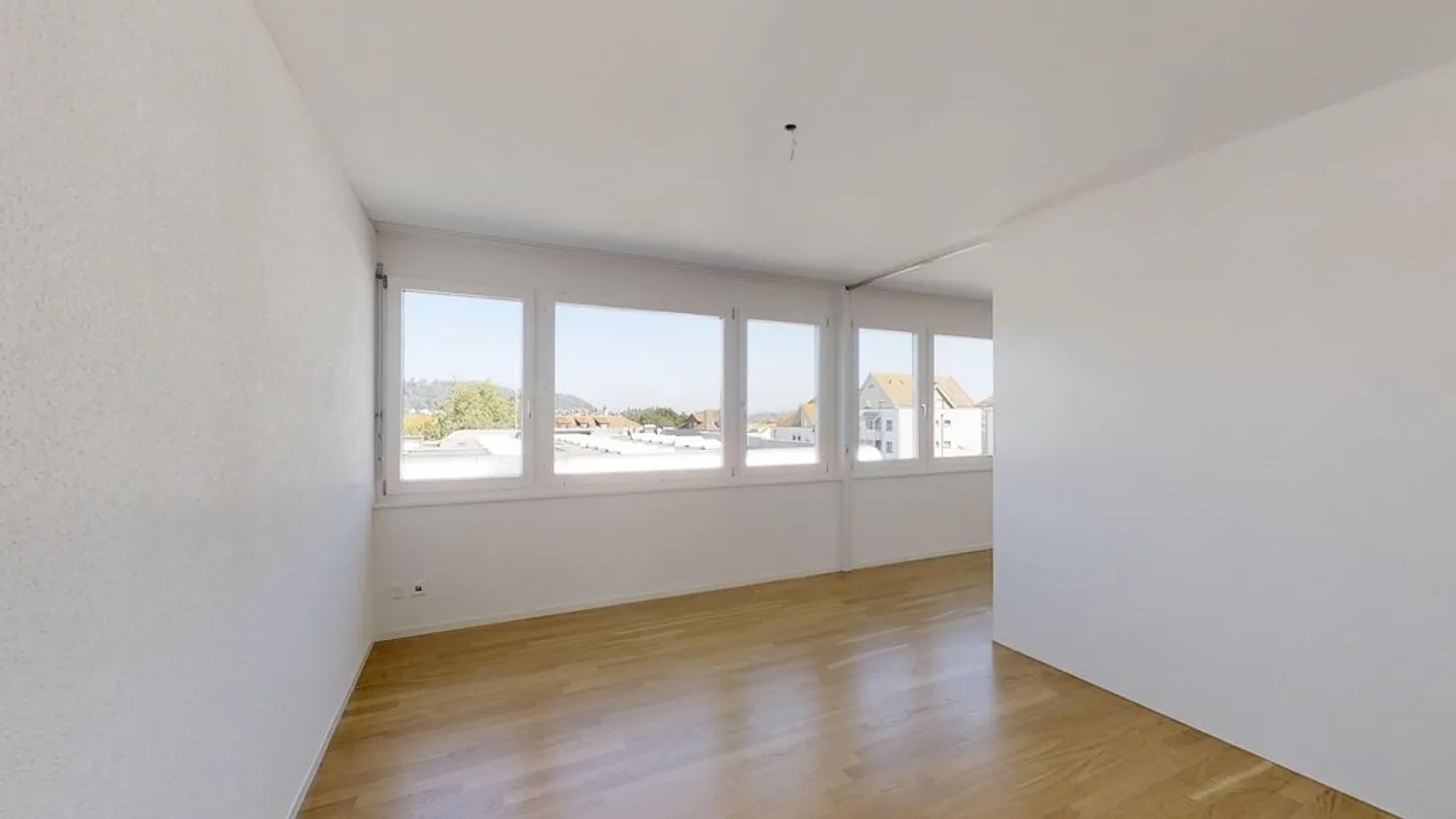 Appartamento moderno con balcone - Foto 8 di 12