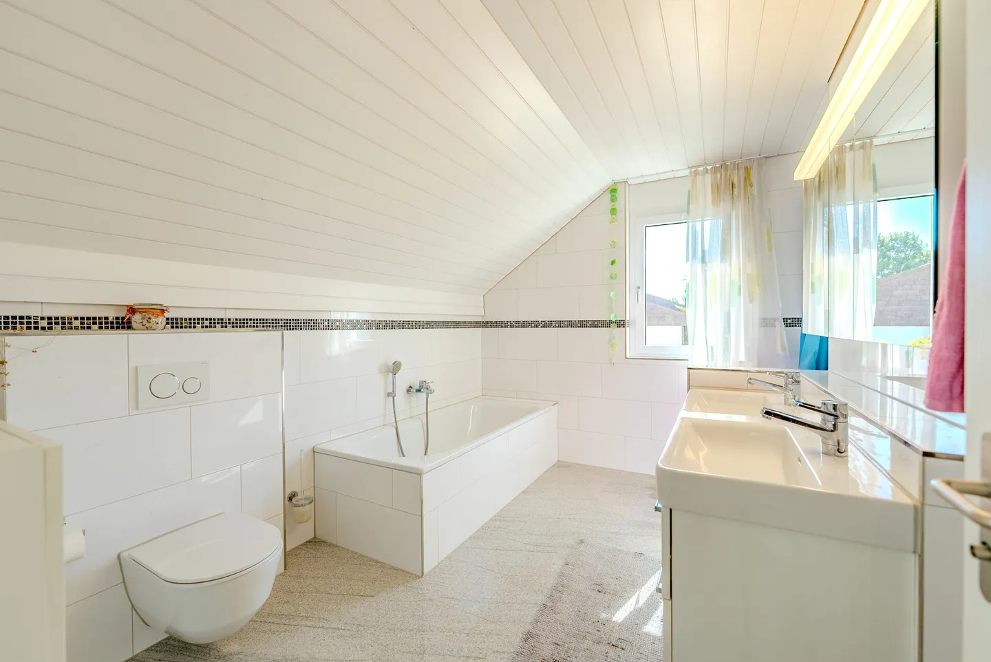 Modernes Einfamilienhaus - Foto 21 von 24