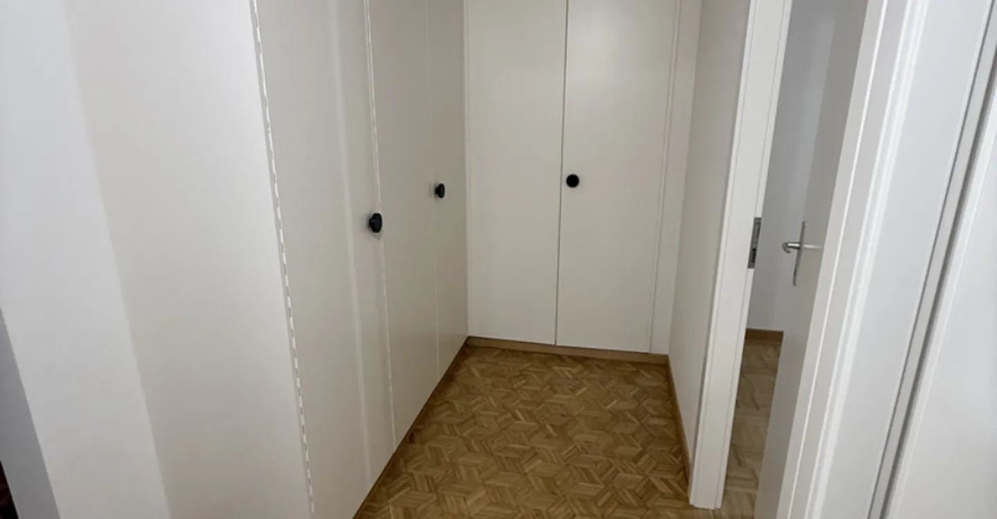 Appartamento completamente ristrutturato di 4 stanze No 01 al piano terra - Foto 5 di 7