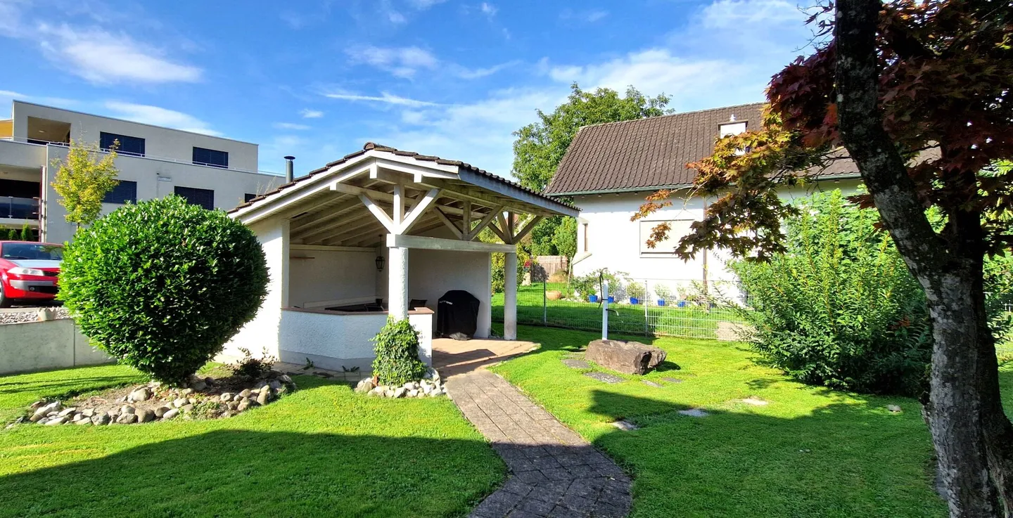 Vivere generoso con giardino - Foto 10 di 13