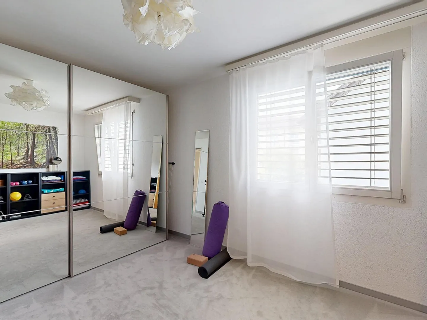 Maison familiale jumelée spacieuse de 6,5 pièces avec beau jardin - Photo 7 sur 18