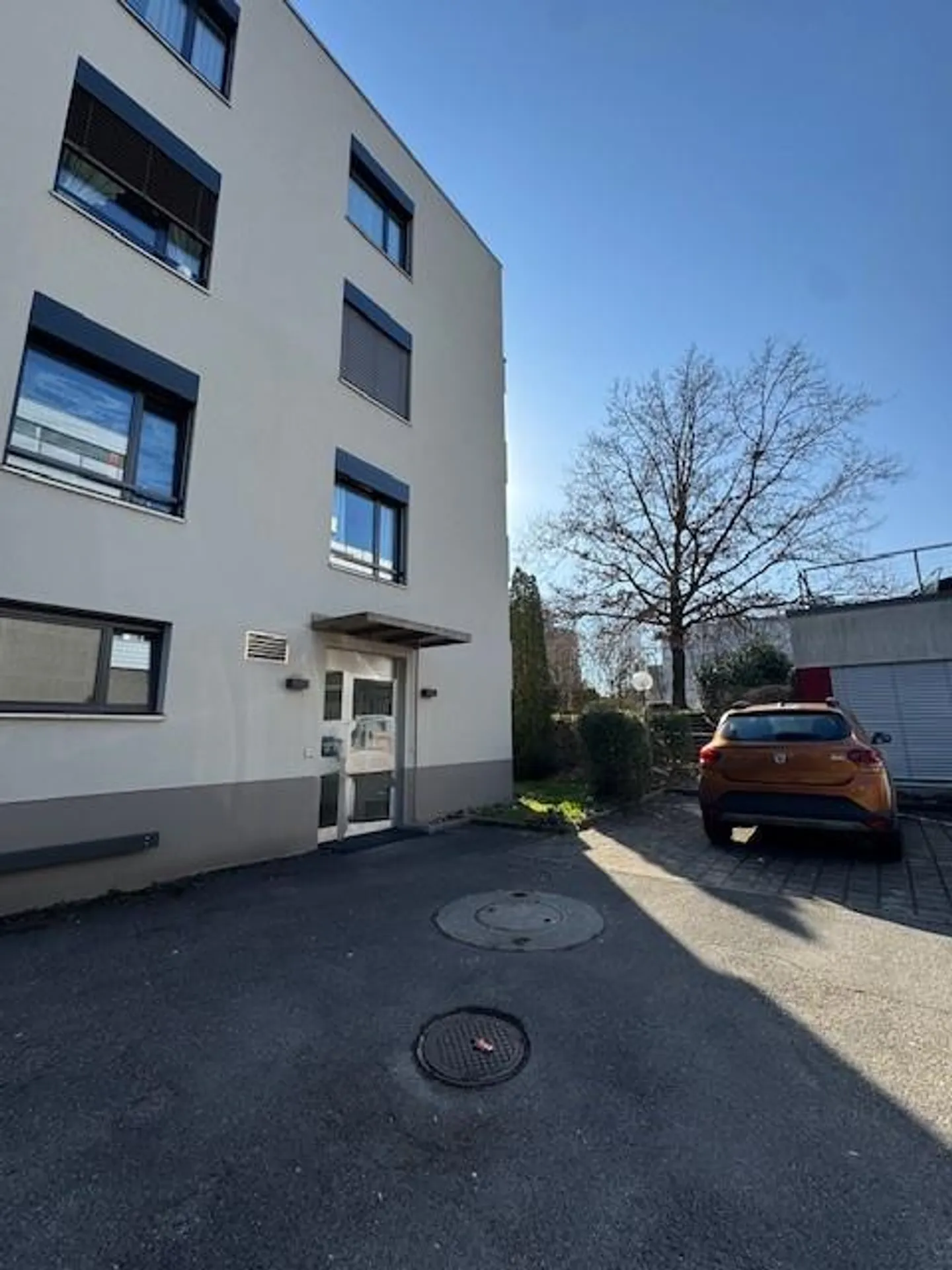 Locali commerciali attraenti in una posizione ben sviluppata - versatili n... - Foto 6 di 6