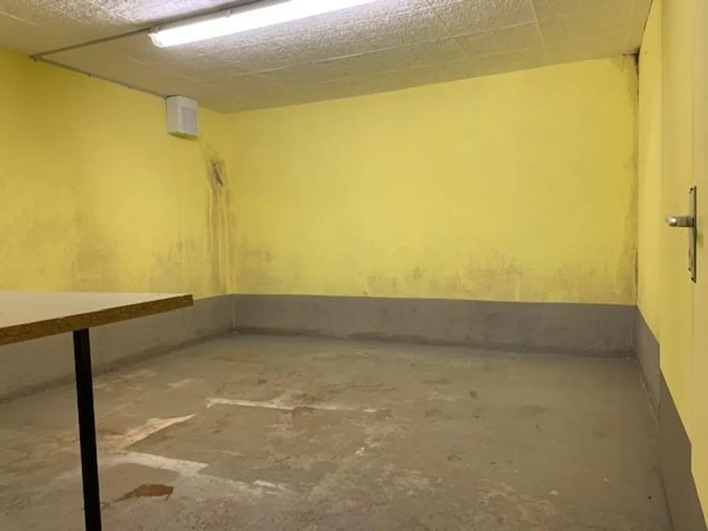 Espaces de stockage spacieux avec garage à louer dans le quartier de Wesemlin - Photo 4 sur 10