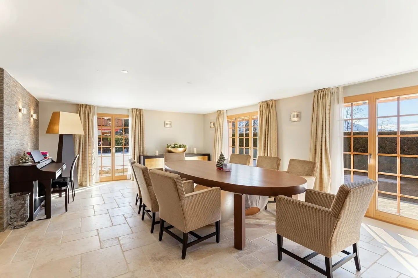 Superlative Chalet with 15 Rooms, Elevator and Panoramic View! - Photo 6 of 13