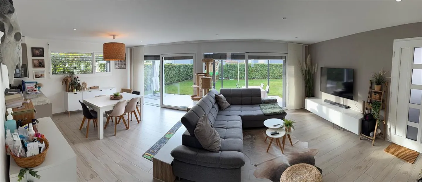 Villa - Foto 1 von 12