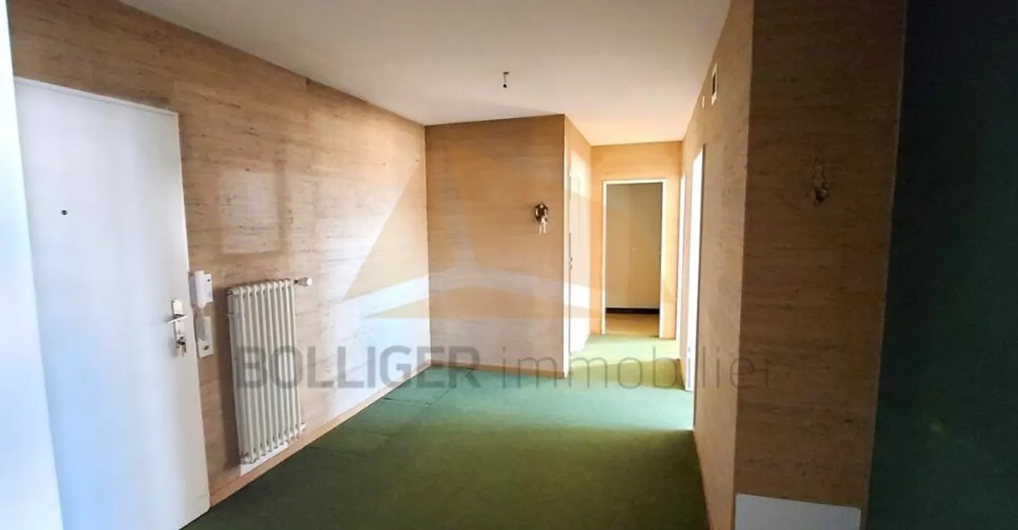 IN VENDITA APPARTAMENTO DI 6 LOCALI 170 M2 CON GARAGE INDIVIDUALE - Foto 6 di 12