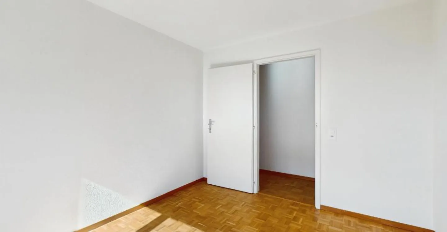 Appartement entièrement rénové - Photo 7 sur 10