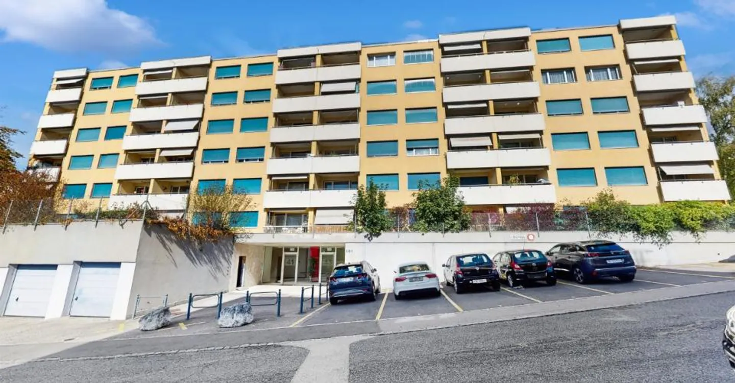 Appartement entièrement rénové - Photo 10 sur 10
