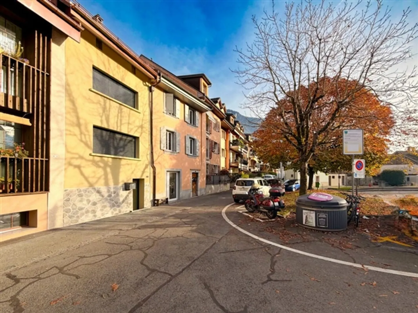In affitto: Casa adiacente con 6,5 stanze - Foto 1 di 20